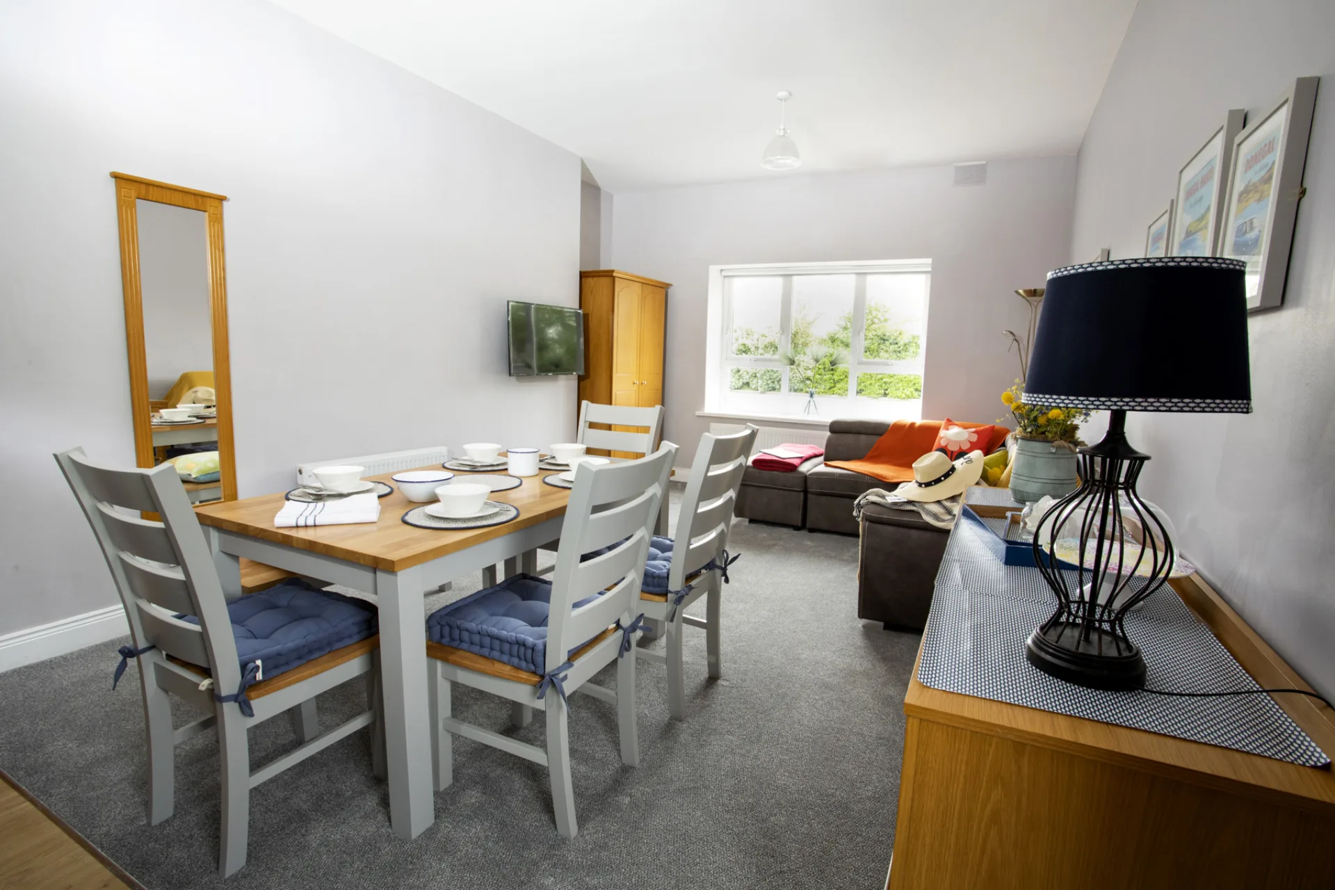 The Residence Suite private kitchen at Donegal Manor